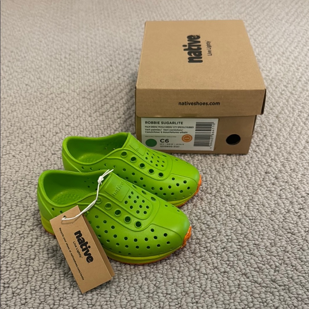 NIB Native Robbie Sugarlite shoes C6